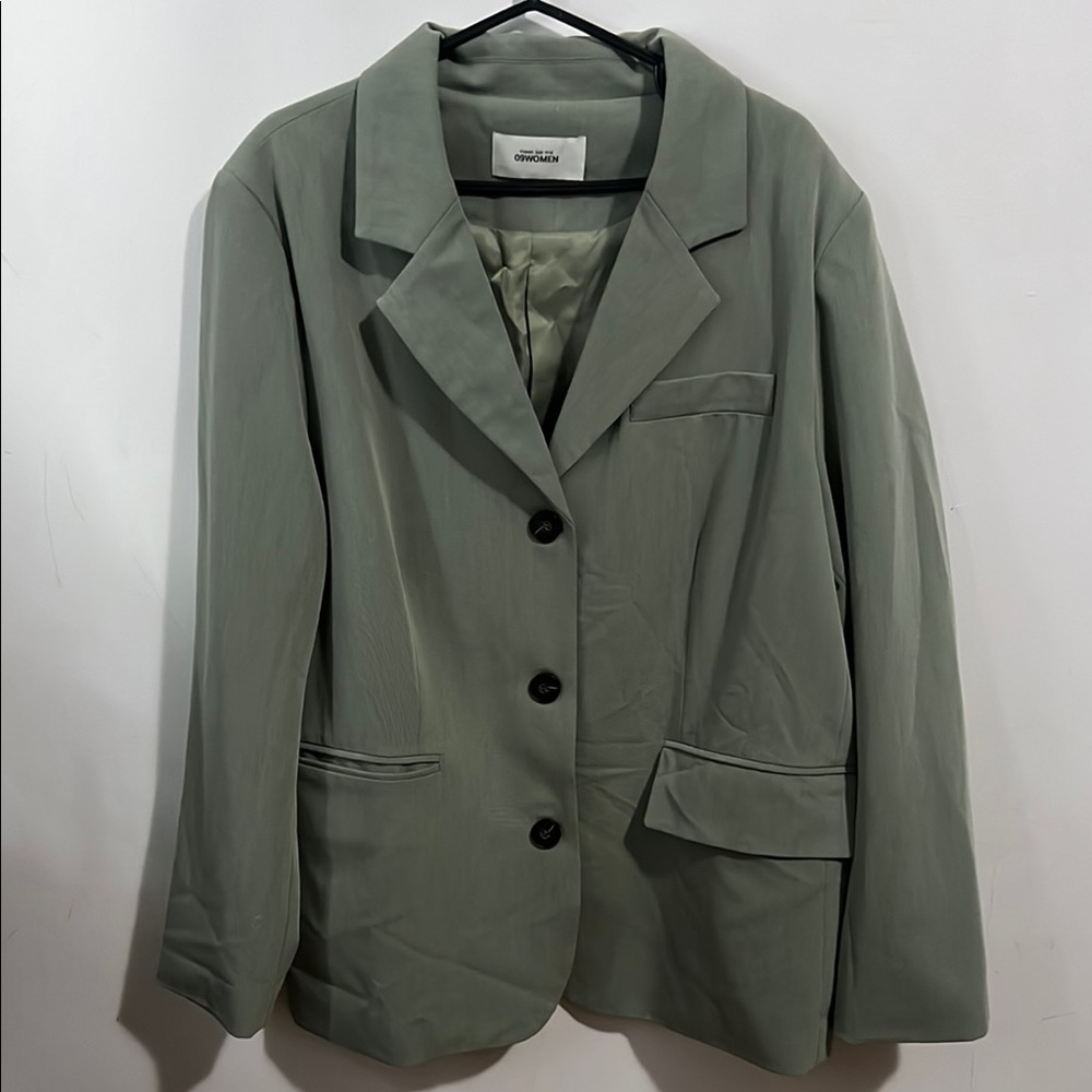 09Women's Green Blazer Jacket